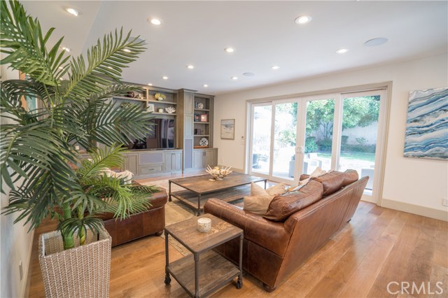 1324 18th Street, Manhattan Beach, California 90266, 5 Bedrooms Bedrooms, ,4 BathroomsBathrooms,Residential,Sold,18th,SB20162082