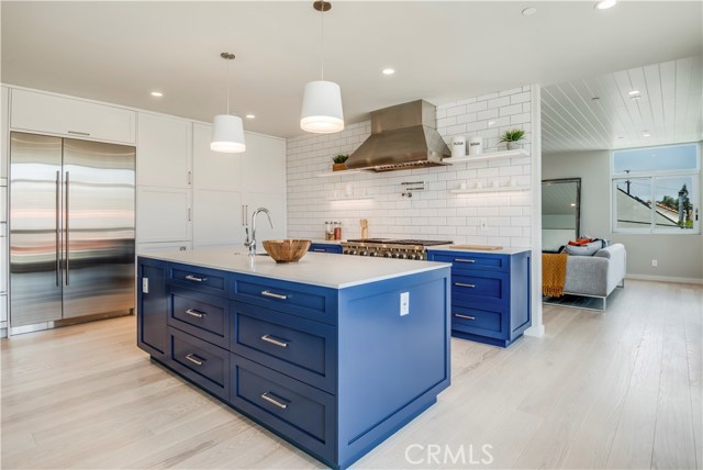 409 3rd Street, Manhattan Beach, California 90266, 5 Bedrooms Bedrooms, ,2 BathroomsBathrooms,Residential,Sold,3rd,SB19219164