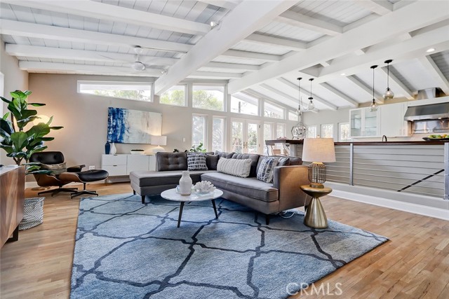 2317 Elm Avenue, Manhattan Beach, California 90266, 4 Bedrooms Bedrooms, ,3 BathroomsBathrooms,Residential,Sold,Elm,SB21152627