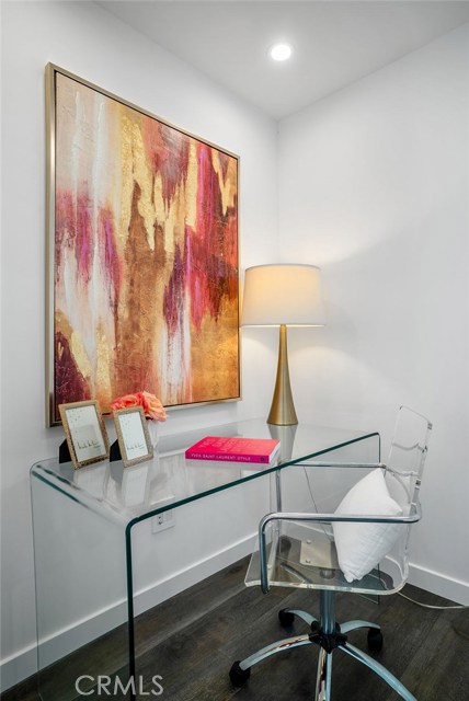 945 7th Street, Hermosa Beach, California 90254, 4 Bedrooms Bedrooms, ,3 BathroomsBathrooms,Residential,Sold,7th,SB19140226