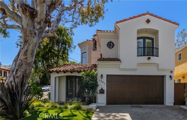 1801 Palm Avenue, Manhattan Beach, California 90266, 5 Bedrooms Bedrooms, ,4 BathroomsBathrooms,Residential,Sold,Palm,SB20134163