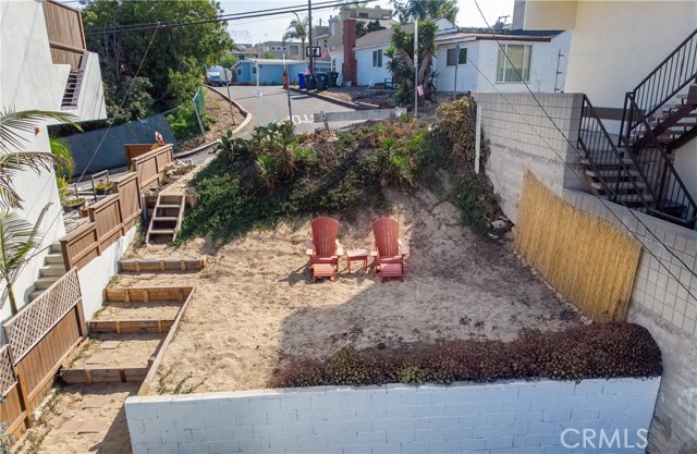 500 Rosecrans Avenue, Manhattan Beach, California 90266, 2 Bedrooms Bedrooms, ,1 BathroomBathrooms,Residential,Sold,Rosecrans,SB21003064