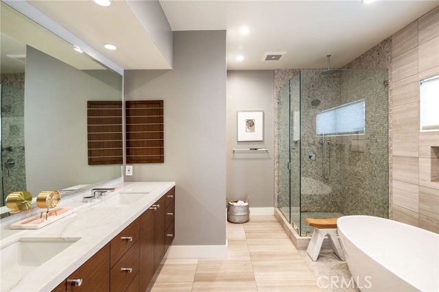 428 32nd Street, Manhattan Beach, California 90266, 4 Bedrooms Bedrooms, ,3 BathroomsBathrooms,Residential,Sold,32nd,SB20046749