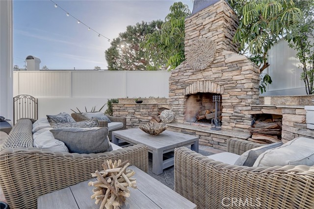 579 29th Street, Manhattan Beach, California 90266, 5 Bedrooms Bedrooms, ,4 BathroomsBathrooms,Residential,Sold,29th,SB21057562