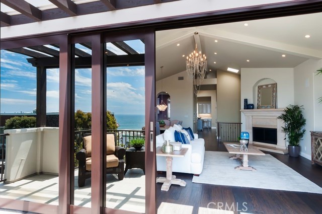 1704 Highland Avenue, Manhattan Beach, California 90266, 4 Bedrooms Bedrooms, ,4 BathroomsBathrooms,Residential,Sold,Highland,SB20075939