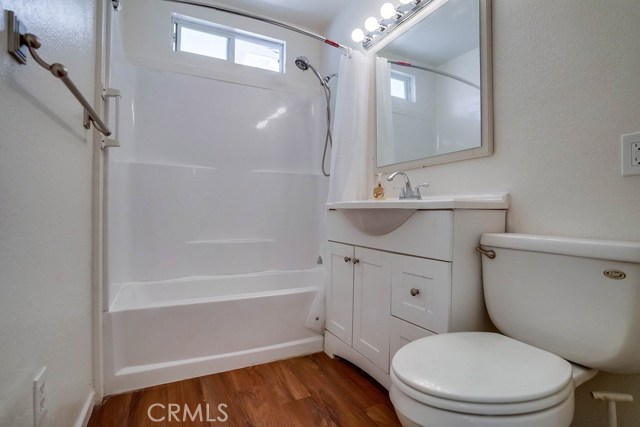 front house - full bathroom