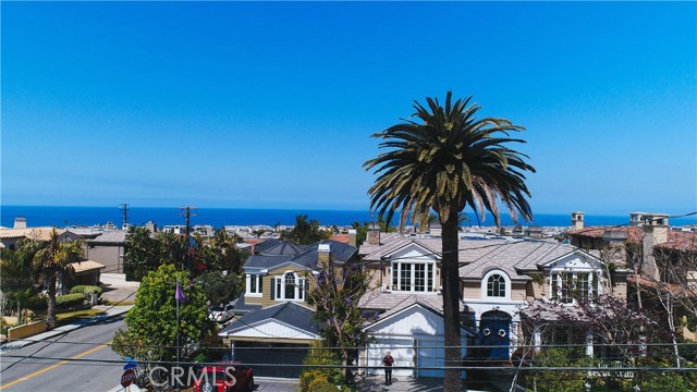 204 Anderson Street, Manhattan Beach, California 90266, 3 Bedrooms Bedrooms, ,2 BathroomsBathrooms,Residential,Sold,Anderson,SB18122477