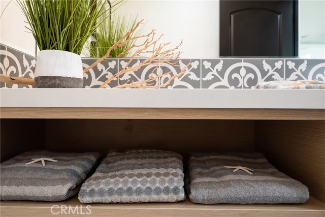 636 Vincent Park, Redondo Beach, California 90277, 3 Bedrooms Bedrooms, ,2 BathroomsBathrooms,Residential,Sold,Vincent Park,SB19274738