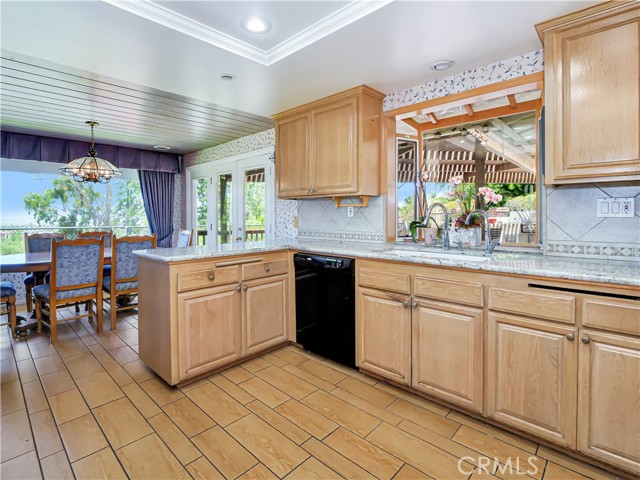 34 Deerhill Drive, Rolling Hills Estates, California 90274, 3 Bedrooms Bedrooms, ,3 BathroomsBathrooms,Residential,Sold,Deerhill,PV21123888