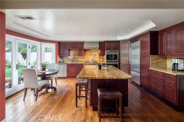 12 Westport, Manhattan Beach, California 90266, 4 Bedrooms Bedrooms, ,3 BathroomsBathrooms,Residential,Sold,Westport,SB19100631