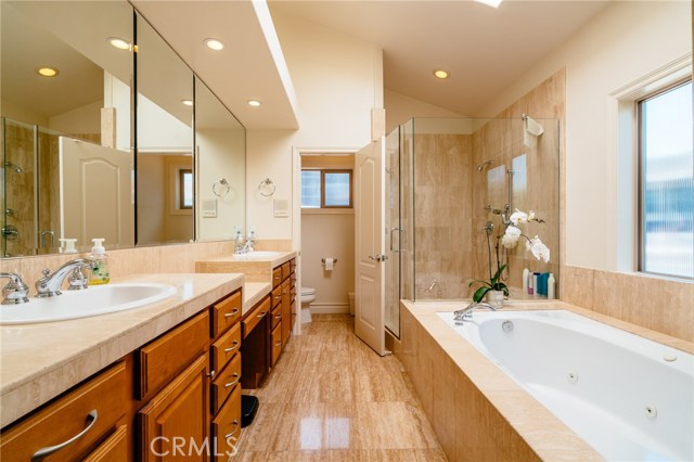 1917 Perry Avenue, Redondo Beach, California 90278, 4 Bedrooms Bedrooms, ,2 BathroomsBathrooms,Residential,Sold,Perry,SB17143965