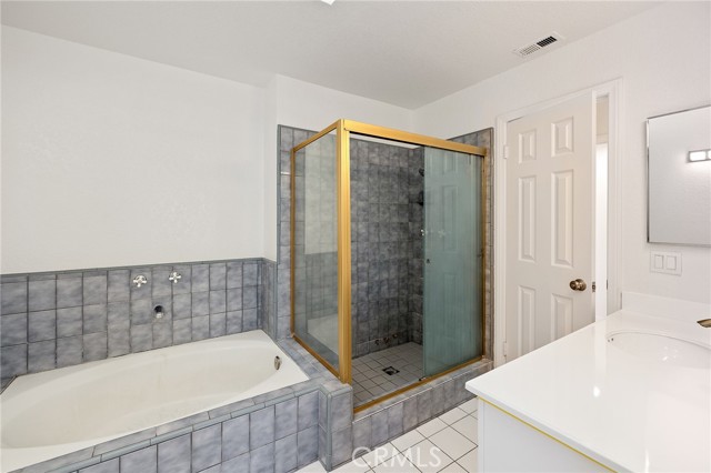 2106 Perkins Lane, Redondo Beach, California 90278, 3 Bedrooms Bedrooms, ,2 BathroomsBathrooms,Residential,Sold,Perkins,SB21112365