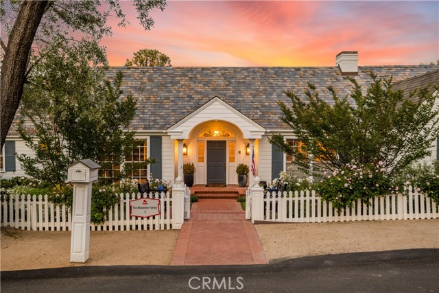 1 Williamsburg Lane, Rolling Hills, California 90274, 5 Bedrooms Bedrooms, ,4 BathroomsBathrooms,Residential,Sold,Williamsburg,PV21095185