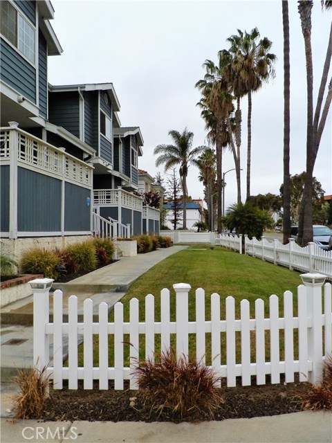 100 Catalina Avenue, Redondo Beach, California 90277, 3 Bedrooms Bedrooms, ,3 BathroomsBathrooms,Residential,Sold,Catalina,PW18118967