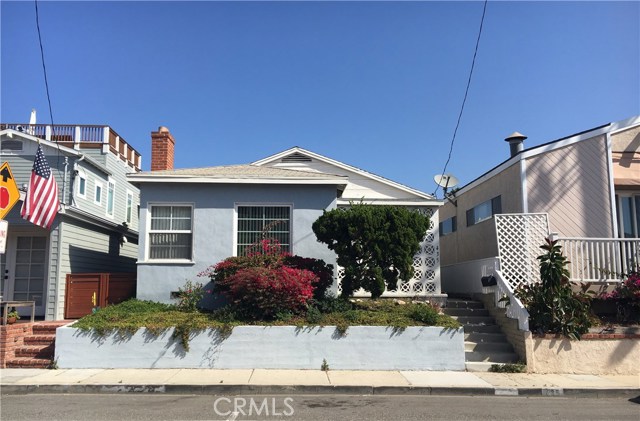 435 Longfellow Avenue, Hermosa Beach, California 90254, 3 Bedrooms Bedrooms, ,1 BathroomBathrooms,Residential,Sold,Longfellow,PV18143489