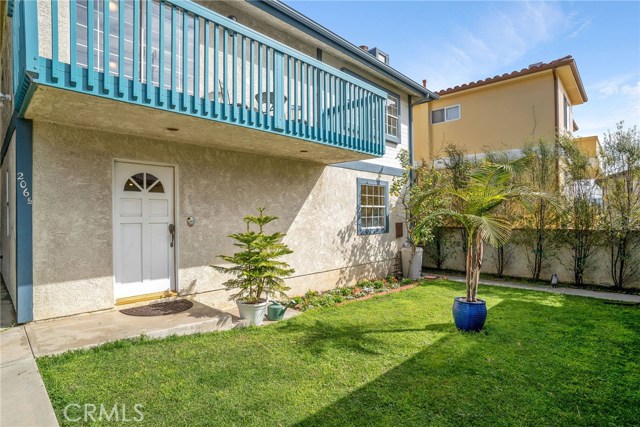 BACK HOUSE. 3 BEDROOM, 1 FULL BATH AND 1- 3/4 BATH, SEPARATE LAUNDRY ROOM AND ATTACHED GARAGE