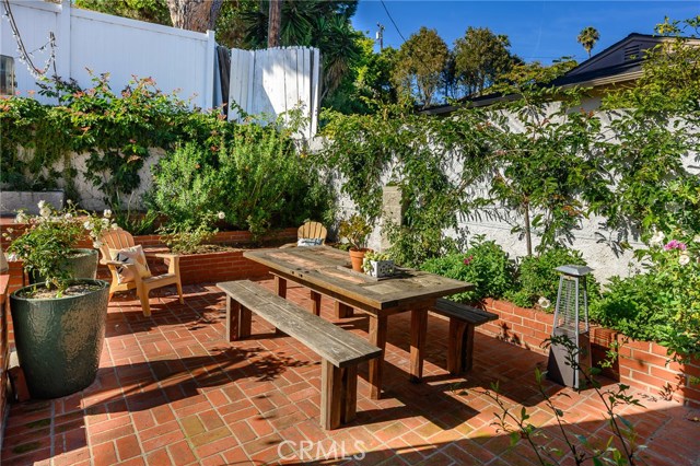 501 Green Lane, Redondo Beach, California 90278, 4 Bedrooms Bedrooms, ,2 BathroomsBathrooms,Residential,Sold,Green Lane,SB20035611