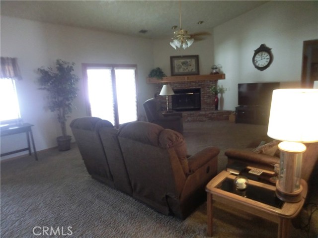 20016 Itasca Road,Apple Valley,CA 92308, USA