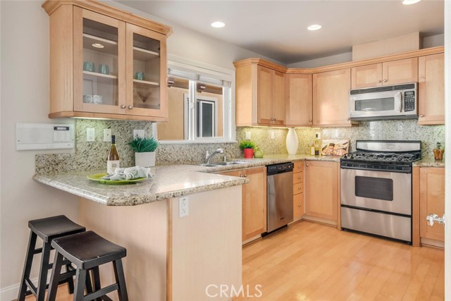 2419 Grant Avenue, Redondo Beach, California 90278, 3 Bedrooms Bedrooms, ,2 BathroomsBathrooms,Residential,Sold,Grant,SB18097763