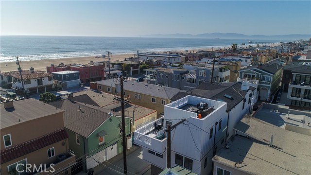 120 28th Street, Hermosa Beach, California 90254, 5 Bedrooms Bedrooms, ,5 BathroomsBathrooms,Residential,Sold,28th,SB18081728