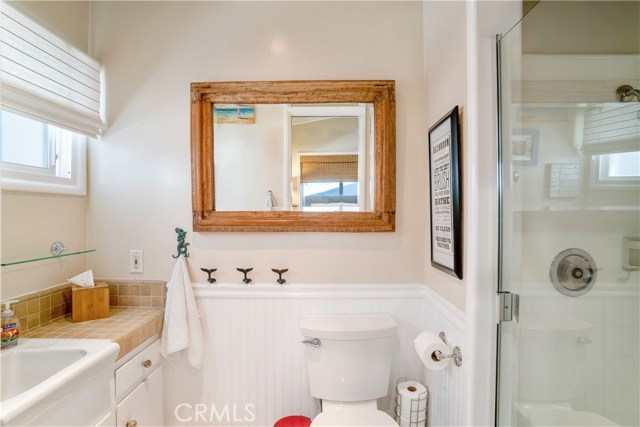 465 28th Street, Manhattan Beach, California 90266, 3 Bedrooms Bedrooms, ,3 BathroomsBathrooms,Residential,Sold,28th,SB19069808