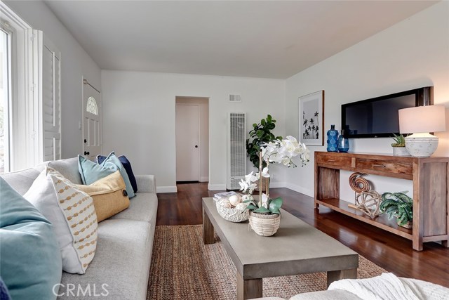 2717 182nd Place, Redondo Beach, California 90278, 4 Bedrooms Bedrooms, ,2 BathroomsBathrooms,Residential,Sold,182nd,SB20109929