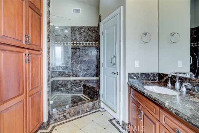 1404 Mackay Lane, Redondo Beach, California 90278, 5 Bedrooms Bedrooms, ,3 BathroomsBathrooms,Residential,Sold,Mackay,SB18215655