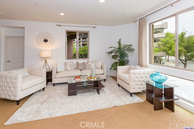 Thumbnail for 931 E Walnut ST #216