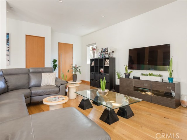2108 Gates Avenue, Redondo Beach, California 90278, 4 Bedrooms Bedrooms, ,4 BathroomsBathrooms,Residential,Sold,Gates,SB20231175
