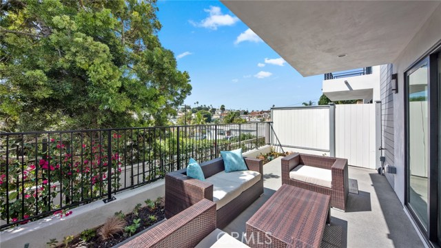 1702 Carlson Lane, Redondo Beach, California 90278, 3 Bedrooms Bedrooms, ,3 BathroomsBathrooms,Residential,Sold,Carlson,PV20186639