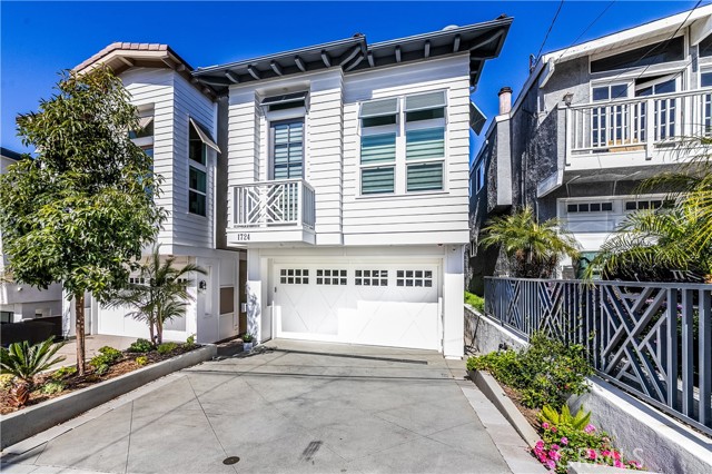 1724 Steinhart Avenue, Redondo Beach, California 90278, 4 Bedrooms Bedrooms, ,3 BathroomsBathrooms,Residential,Sold,Steinhart,SB21091875