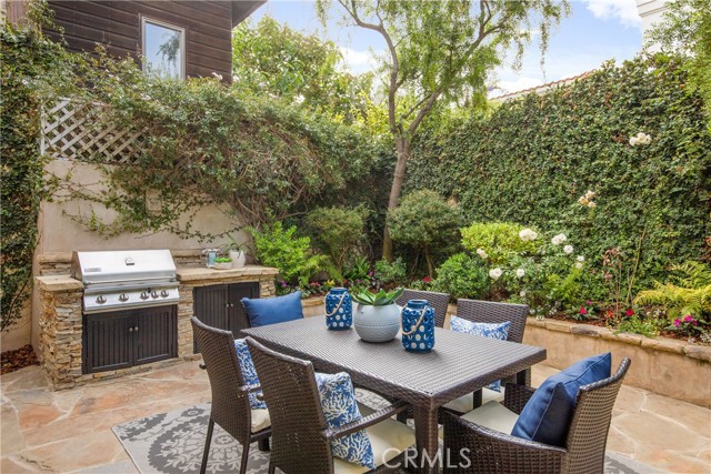 717 29th Street, Manhattan Beach, California 90266, 5 Bedrooms Bedrooms, ,4 BathroomsBathrooms,Residential,Sold,29th,SB21147466