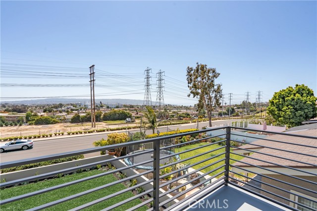821 Anita Street, Redondo Beach, California 90278, 4 Bedrooms Bedrooms, ,1 BathroomBathrooms,Residential,Sold,Anita,SB20077059