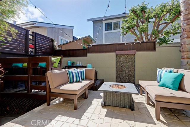 1304 Green Lane, Redondo Beach, California 90278, 3 Bedrooms Bedrooms, ,2 BathroomsBathrooms,Residential,Sold,Green,SB18059788