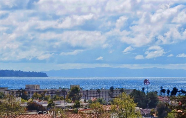 833 Maria Avenue, Redondo Beach, California 90277, 3 Bedrooms Bedrooms, ,2 BathroomsBathrooms,Residential,Sold,Maria,SB18031980