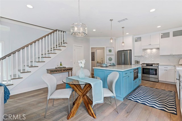2115 Robinson Street, Redondo Beach, California 90278, 3 Bedrooms Bedrooms, ,2 BathroomsBathrooms,Residential,Sold,Robinson,IN18246966
