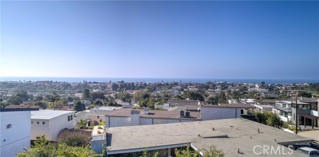 730 24th Place, Hermosa Beach, California 90254, 3 Bedrooms Bedrooms, ,1 BathroomBathrooms,Residential,Sold,24th,SB18028157