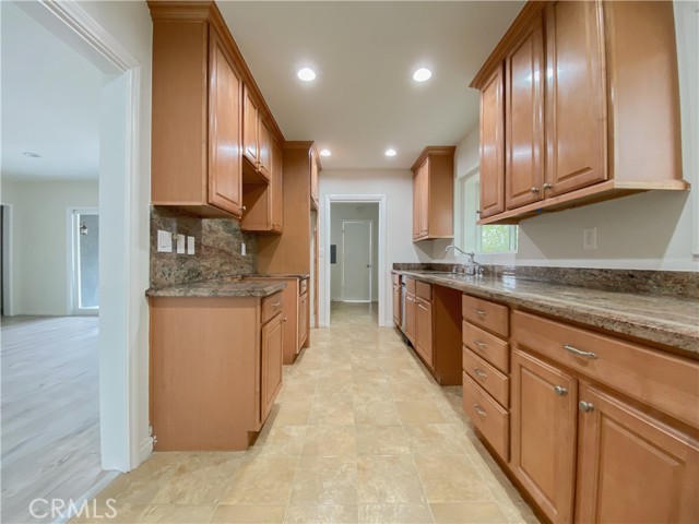 3 Bed Home for Sale in Compton, California