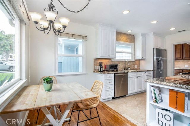 719 Maria Avenue, Redondo Beach, California 90277, 3 Bedrooms Bedrooms, ,2 BathroomsBathrooms,Residential,Sold,Maria,SB19111857