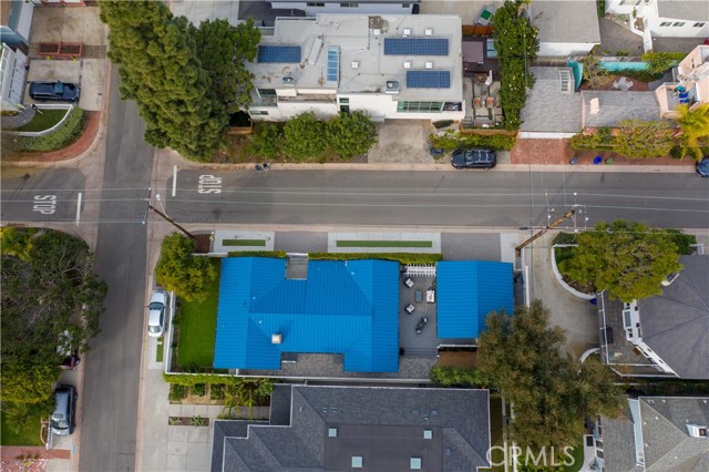 2616 Pine Avenue, Manhattan Beach, California 90266, 3 Bedrooms Bedrooms, ,1 BathroomBathrooms,Residential,Sold,Pine,SB21005852