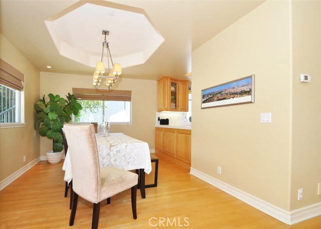 722 Irena Avenue, Redondo Beach, California 90277, 3 Bedrooms Bedrooms, ,2 BathroomsBathrooms,Residential,Sold,Irena,PV18154458