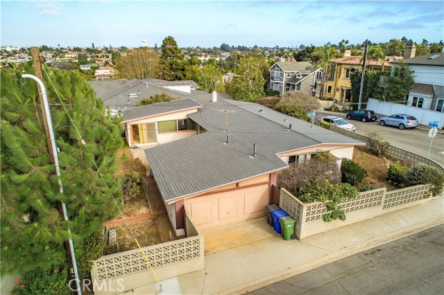 837 9th Street, Manhattan Beach, California 90266, 3 Bedrooms Bedrooms, ,2 BathroomsBathrooms,Residential,Sold,9th,SB18235489