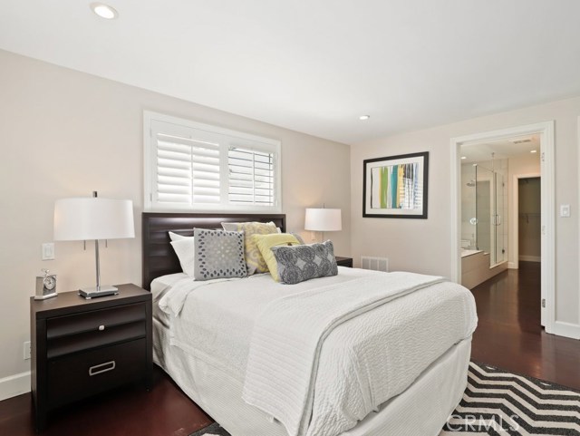 3 Bed Home for Sale in Encino, California