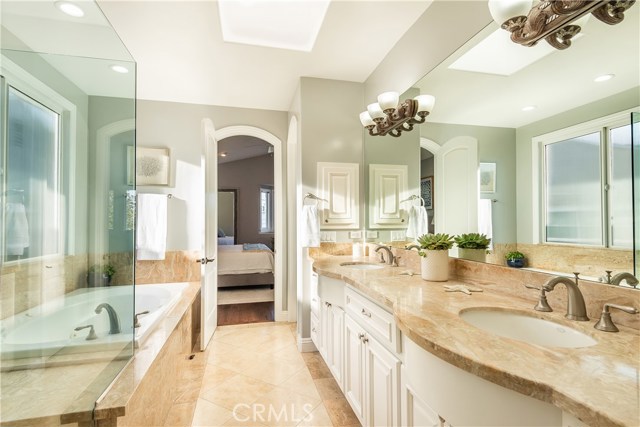 848 12th Court, Manhattan Beach, California 90266, 4 Bedrooms Bedrooms, ,4 BathroomsBathrooms,Residential,Sold,12th,SB18247758