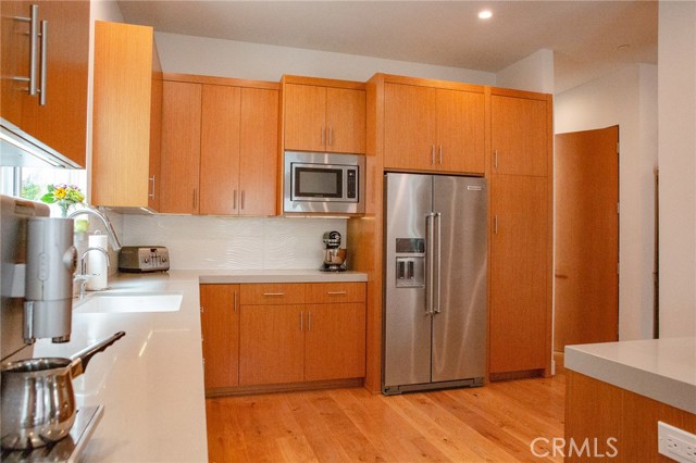2108 Gates, Redondo Beach, California 90278, 4 Bedrooms Bedrooms, ,3 BathroomsBathrooms,Residential,Sold,Gates,SB20109277