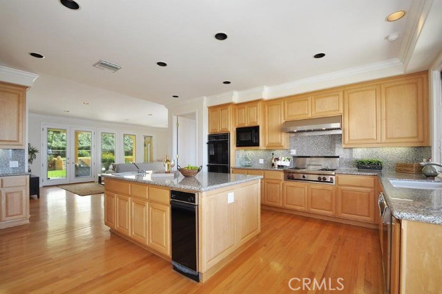 Large Kitchen with Center Island