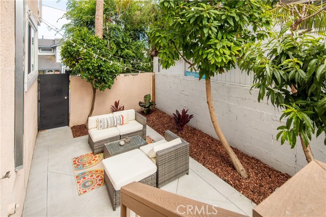 1107 Rindge Lane, Redondo Beach, California 90278, 3 Bedrooms Bedrooms, ,2 BathroomsBathrooms,Residential,Sold,Rindge,SB19170544