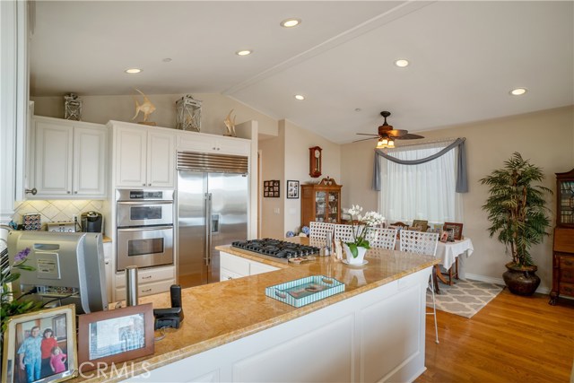 Kitchen/dining area