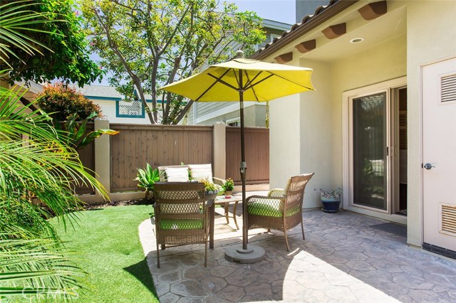2111 Curtis Avenue, Redondo Beach, California 90278, 4 Bedrooms Bedrooms, ,2 BathroomsBathrooms,Residential,Sold,Curtis,SB18132380
