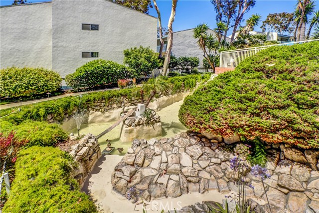 816 Camino Real, Redondo Beach, California 90277, 2 Bedrooms Bedrooms, ,1 BathroomBathrooms,Residential,Sold,Camino Real,SB17142888